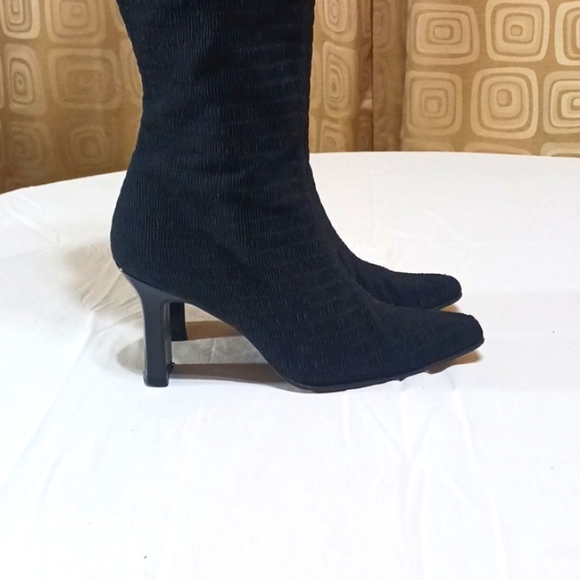 STUART WEITZMAN Black Textured Knee High Heeled Square Toe Boots Size 6 - Picture 9 of 13